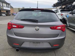 2016 Alfa Romeo Giulietta 1.4T MULTIAIR 940A2000 AUTO TCT 6SPD FWD image 9