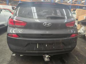 2018 Hyundai I30 2.0L G4NC AUTO 6SPD FWD ACTIVE image 9