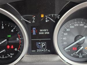 2013 Toyota Land Cruiser VDJ200R SAHARA image 9