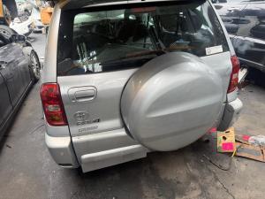 2003 Toyota Rav4 image 9