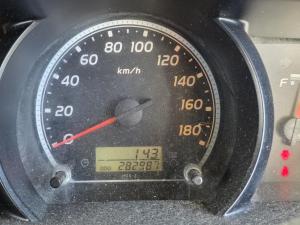 2008 Toyota Hiace TRH201R image 9