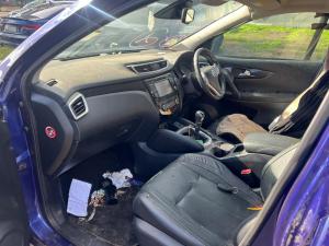 2014 Nissan Qashqai J11 image 9
