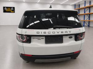 2017 Land Rover Discovery 2.0DT 224DT AJ200 SINGLE TURBO AUTO 9SPD AWD image 9