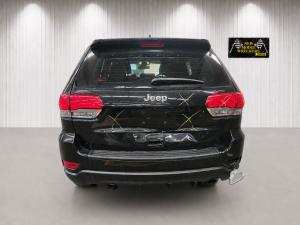 2014 Jeep Grand Cherokee 3.6L AUTO 8SPD RWD LAREDO image 9