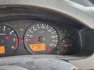 2010 Nissan Navara D40 ST image 9