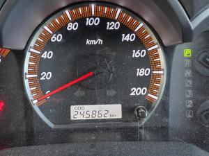 2013 Toyota Hilux KUN26R SR5 image 9
