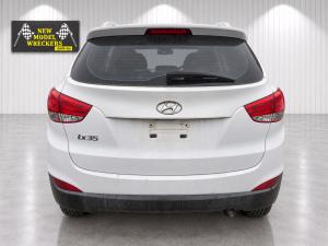 2015 Hyundai Ix35 2.0L G4NC AUTO 6SPD FWD ELITE image 9